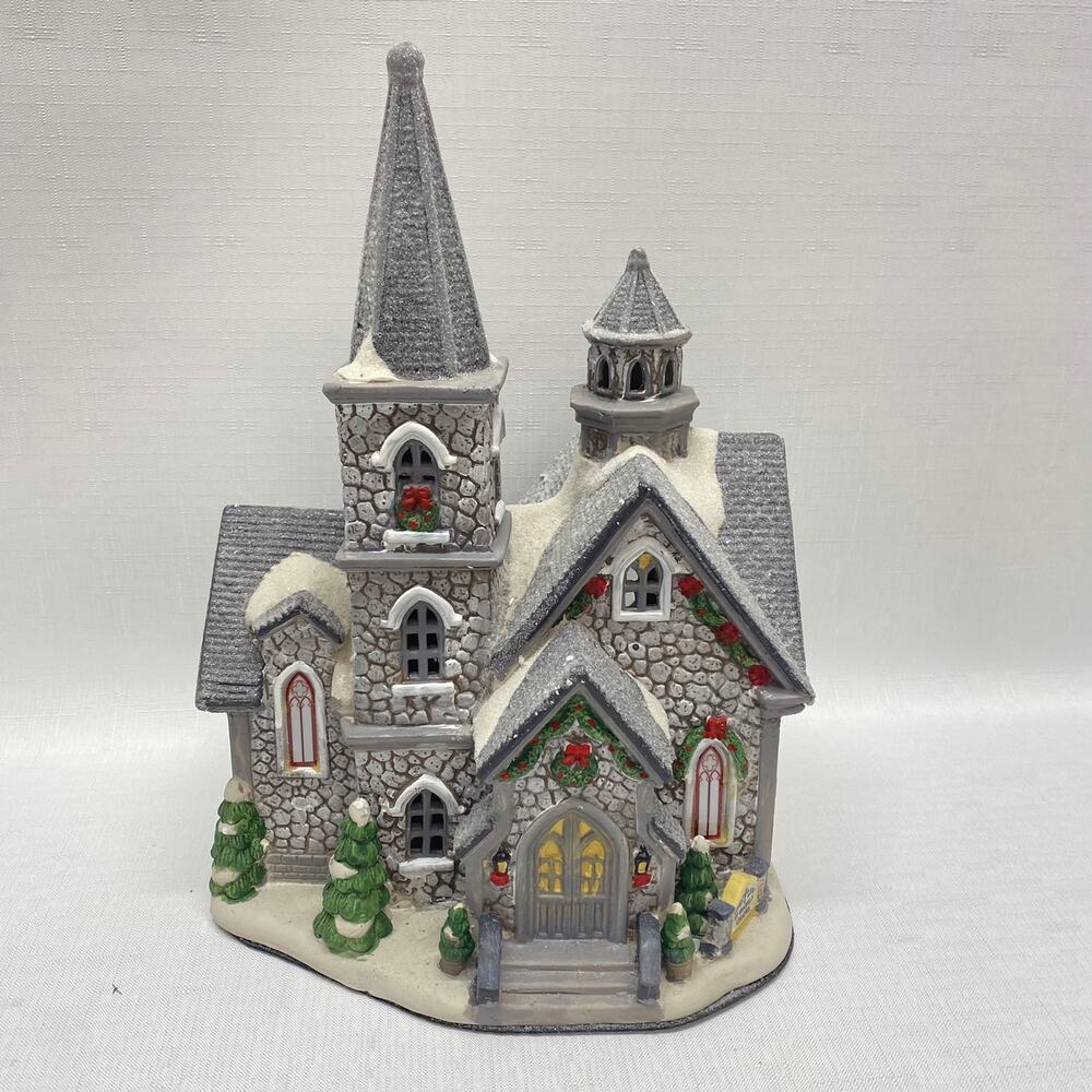 Carole Town Collection St. Isabel's Chapel EUC With Foam & Box